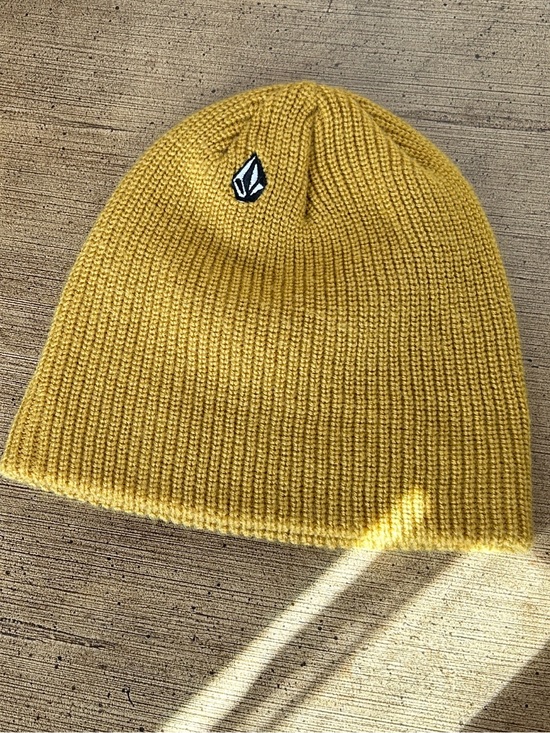 Volcom Accessories - Volcom Adult Mustard Knit Beanie with Logo Patch. Unisex.